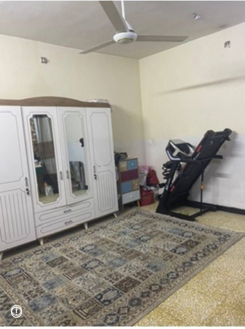 دار للبيع مساحه 97متر وجه 5ونص طابو صرف اربع شوارع معلمين مقبل مول فيروز طابقين 4غرف نوم وستقبال وصاله ومطبخ بناء حديث سعر 220مليون
***********
