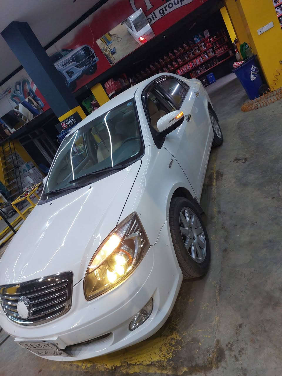 جیلی مۆدێل 213 ڕەقم هولێر سەنە وی تەحویل به شەرت
موسە فات حاسە.جام ئاوێنە کاره بایی.لایت زینۆن.سویچ کۆنترۆڵ
زۆرپاک و بێ مسروفە410هزارغه رامه ی تیایه ده یگەڕێنمه وە.سعر{59}***********
