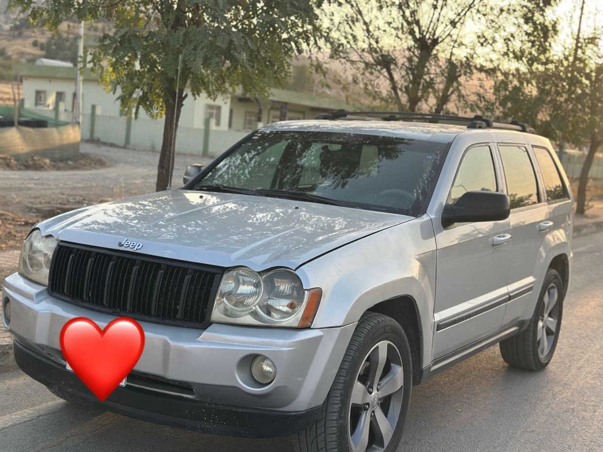 جيب گراند شيروكي ٢٠٠٧ (Jeep Grand Cherokee 2007)
صبغ قطعة وحدة (چامرلخ السايق) بدون ضرر داخلي أو سحب
السيارة كُلش نظيفة ومحافظ عليها، ما بيها بهتان
 الصبغ خفيف ، . السنوية منتهية صارلها سنة. دفع خلفي (تك آكسل). رقم سليمانية.
السعر المطلوب:
ورقة (٩٠ ورقە) ومُعامَلة (مجال بسيط بالسعر).
للاتصال:
***********
