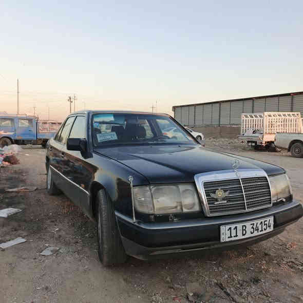 مرسيدس دبه موديل 88
كير ومكينه بلادي...صبغ عام الجماليه..بدون حادث السياره

السياره جاهزه من كلشي 

للاستفسار الاتصال ع...***********
