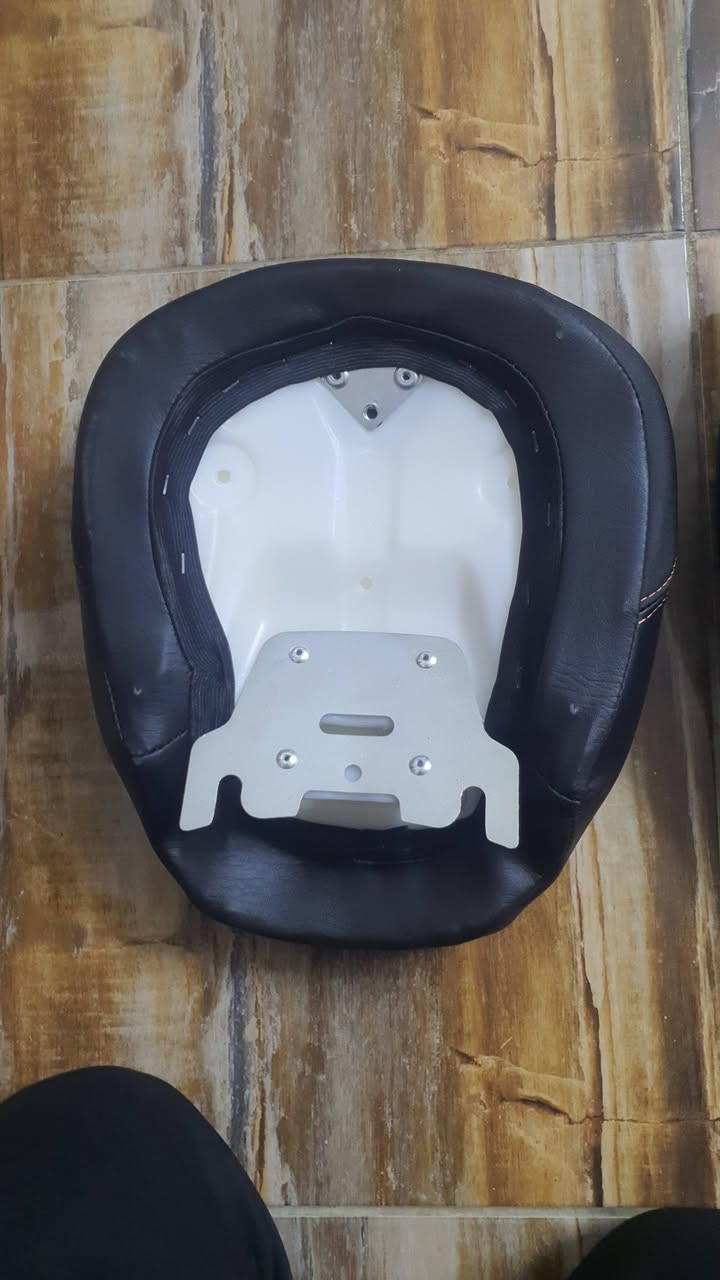 كشن قطعتين للبيع *********** سعر ٤٠
