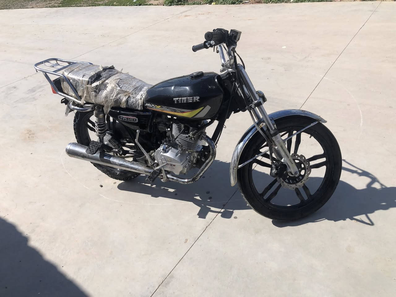 موديل 2021 خمسه كير محرك ما مفتوح سعر 350 وبي مجال ***********
