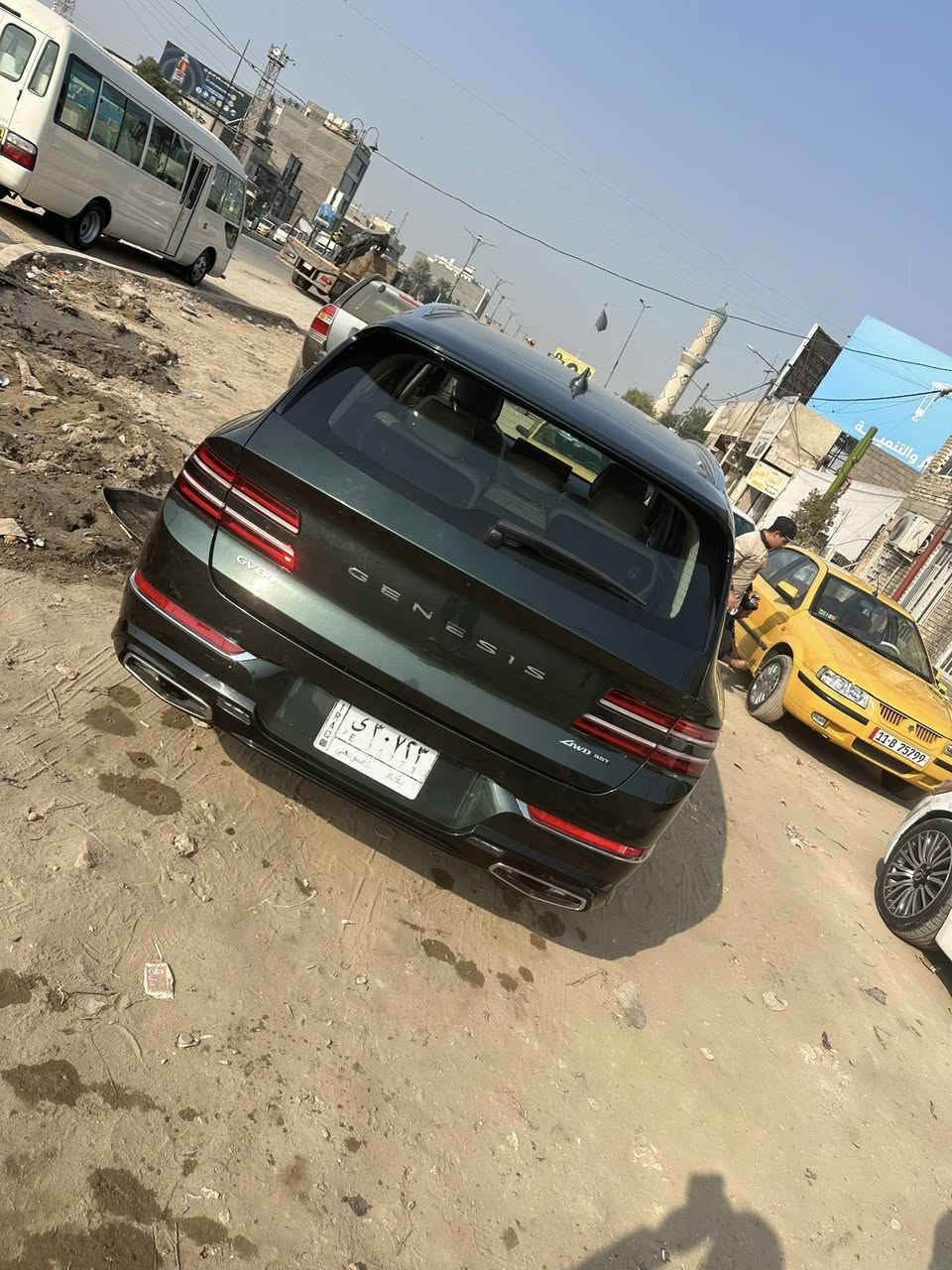 السلام عليكم جنسسز موديل 22 فول vg 80 السيارة تقرير غرق تسير وتعمل السياره جديده كلش ونضيفه عنواني بغداد*********** سعرها ٣٠ ألف
