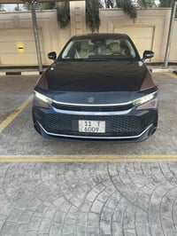 اخوان عندي كراون ماجستا موديل2025 خليجية وكالة عبد اللطيف ... السياره ...