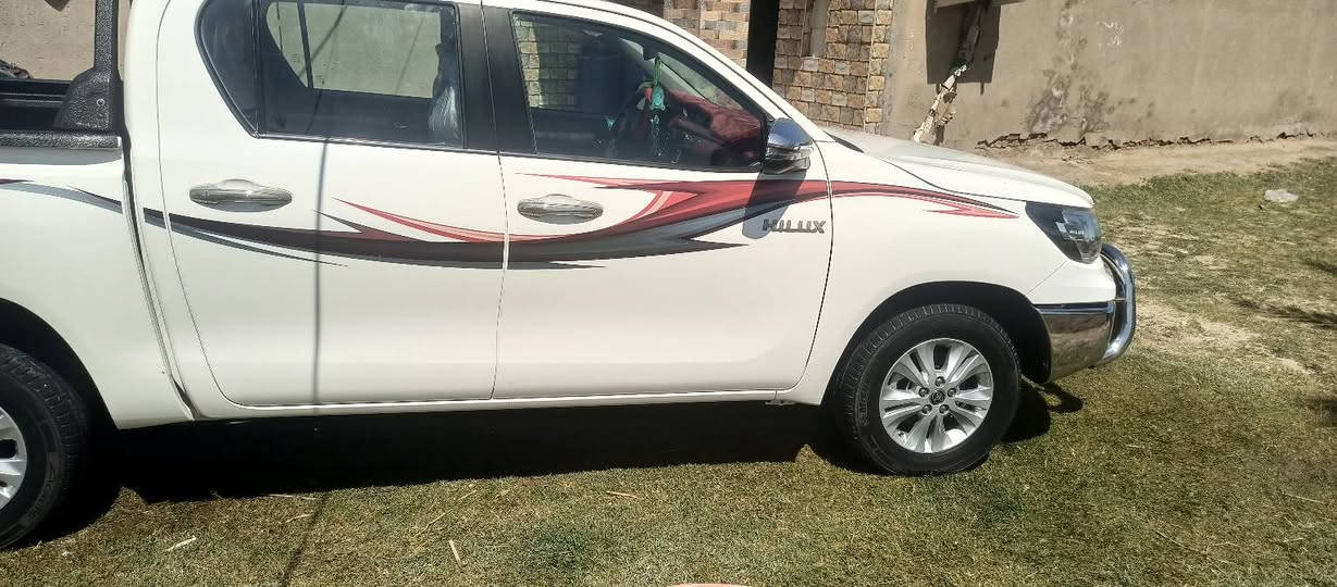 فلاونزا 2023 كويتي مذهب اوتماتيك  رقم مثنى انكليزي باسمي سياره جديده على وضع الشركه سبير ما نازل تايرات الشركه 
ماشيه 80
مكانها الديوانية الحمزة الشرقي 
***********
