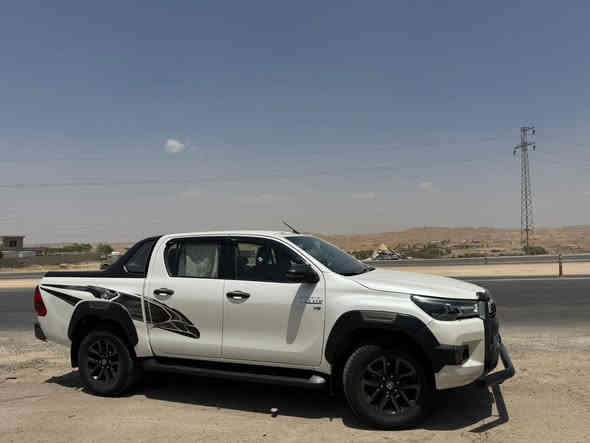 سلام عليكم 
بيكم دفنجو 6   سلندر 
رقم بغداد مداور ثاني يوم 
بنيد مبدل بلادي مال شركه 
وجاملغ بي بارد لايمن 
وره الجاملغ بي شويه صبغ 
والباقي كفاله عامه كير مكينه شاصي كفاله
السعر    315$  وبيه مجال بسيط 
مكان السياره بابل شارع 60 
لأستفسار :-***********
