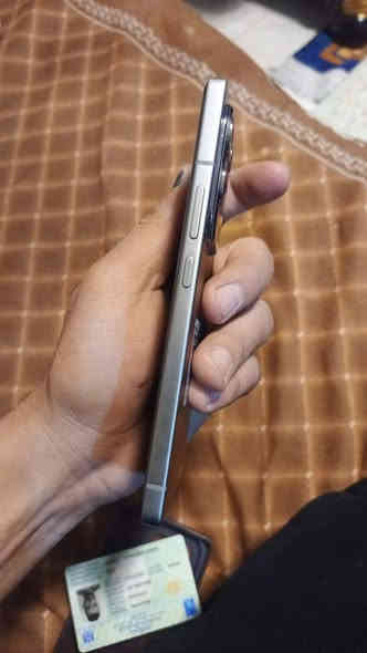 جديد صار لي 20 يوم اخذته البيع 200الف قفل ***********
