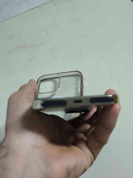 سلام عليكم أيفون 13برو ماكس ذاكره واحد تيرا لون ذهبي البطاريه 92بس بيه حرك مال جداحه بل الشاشه ممأثر علي كلش 
كارتون وشاحنه وكيبل وياه 
موضح ب الصوره للتواصل خاص او ع الرقم *********** المكان قلعة الصالح السعر 750$
