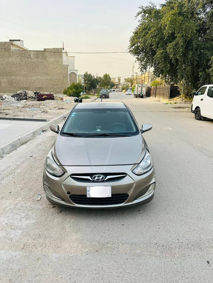 يا الله
للبيع هونداي أكسنت 2013
رقم بغداد الجديد 
هزه جديده 
سنويه جديده بأسمي 
محرك 1600
كير اوتوماتيك AT
تبريد ممتاز 
داخل نظيف جداً 
شاشه كبيره اندرويد 
تحكم ستيرن مثبت كروس سرعه 
العداد 90
تايرات نظيفه باتري جديد 
وارد امريكي طخته جاملغ أمامي مبدل بلادي 
وهلال جاملغ خلفي صبغ اثر بارد وبيه بعض الجراد 
سياره نظيفه وبلاديه وبالعافيه على الياخذه
السعر 85 ورقه 
مكاني بغداد 
***********
