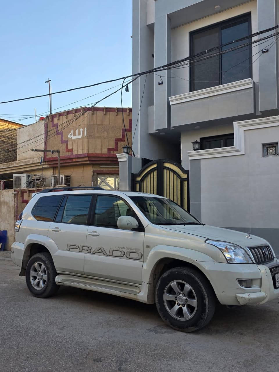 السلام عليكم سياره للبيع النوع برادو مديل 2009 خليجي محرك وكير تبريد حداديه جاهزه محرك 6 سلندر فور ويل رقم بابل السعر 165 للبيع فقط مكان السياره النجف *********** النجف, العراق
