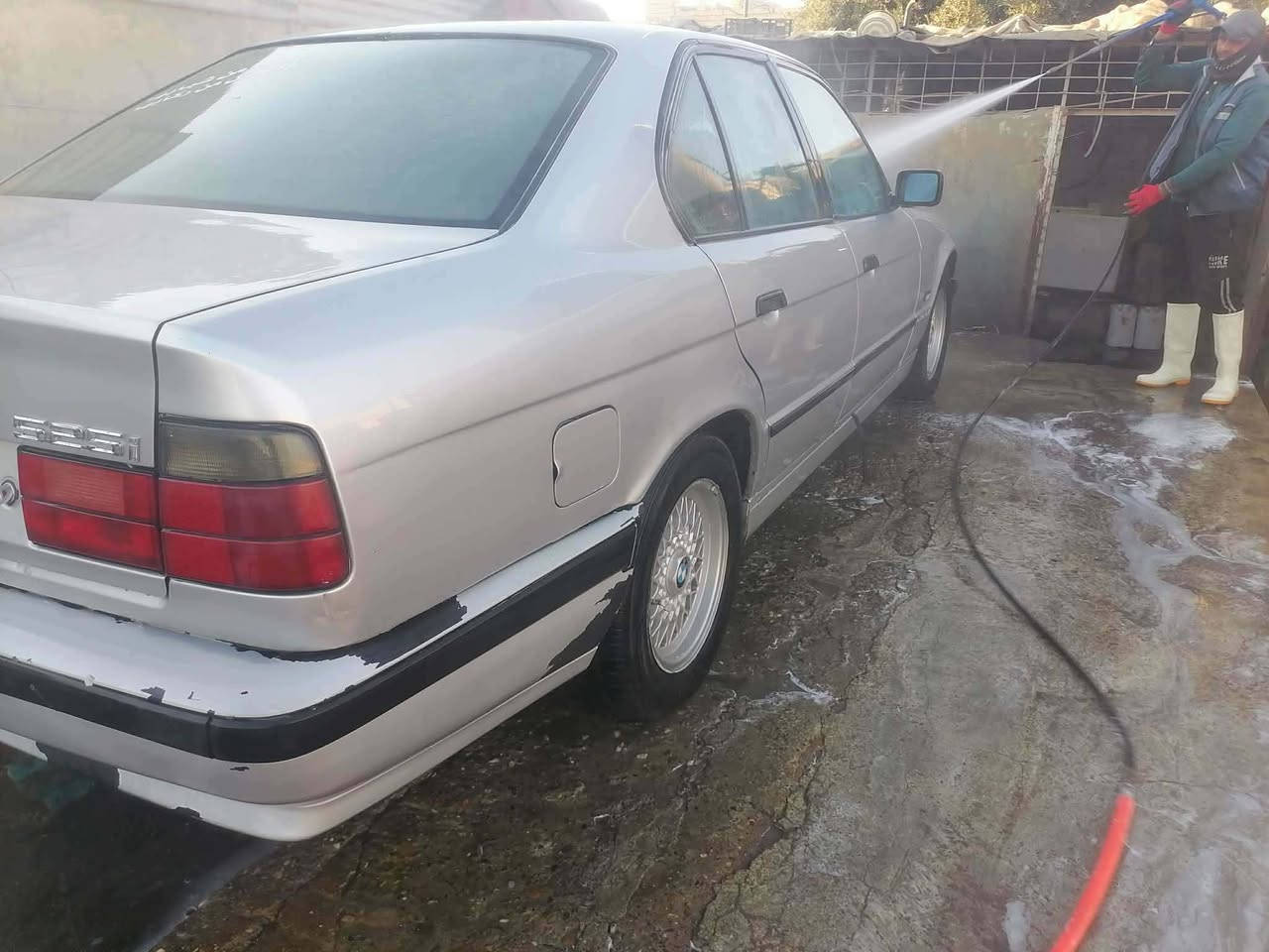 للبيع BMW سياره مال بيت
مكفول من الحادث و الكص 
رقم نينوى دولي 
حجم 525 اصل 
شرط التحويل 
فول فول تماتيك موصافتها معروفه 
3 وضعيات قياده 
فتحه بسقف كير عادي و اتماتيك
لون سلفر المرغوب 
ما مطلوبه ربع 
تبريد ثلج 
قفل مركزي حتى قبغ البانزين 
ويل خليه ترايك علبصره وشرط 220 سرعه 
اذا اريد اكتب مواصفات للصبح ماخلص علعموم 
والله العظيم مكلفتني 76 ورقه 
عارضها ب 65 ورقه  وبيها مجال
هذا رقمي *********** بي واتساب
هذا الاسيا ‏‪0773 614 5746‬‏

ملاحظه الدعاميات يرادلهن صبغ بدلها وماصبغتها
