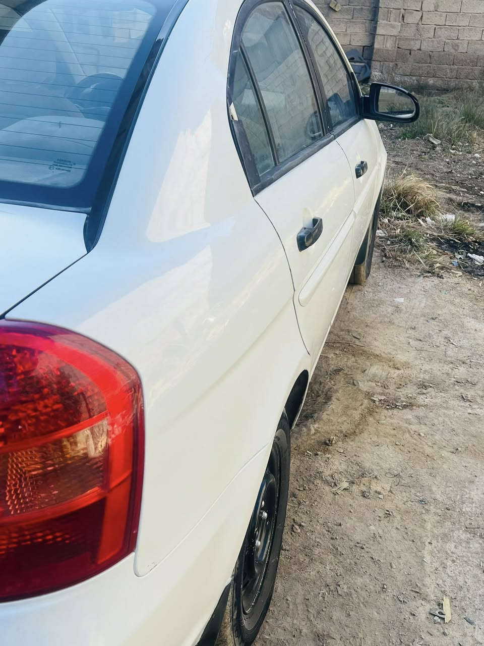 اكسنت موديل 2007 مكينه كير شرط كير اتو بدون ضربه شرط صبغ مكانات تبريد تدفئه شرط رقم ديالى سنويه 28 مشروع وطني شرط تحويل السعر 75 وبيه مجال استفسار على رقم *********** مكان سياره ديالى بعقوبه
