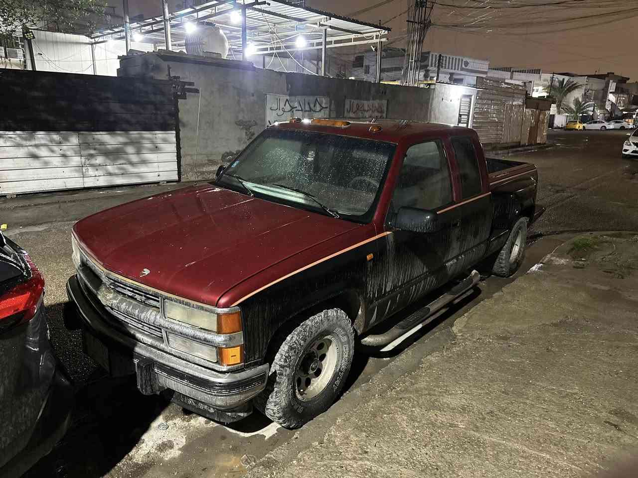 موديل ٩٣ نظيفة جداً رقم بغداد مشروع وطني باسمي  نظيفة جداً مكينة 454  كير 1000  مكينة وكير وصدر وتبريد كله تمام 
مكانها تقاطع درويش الاعلام 
***********
