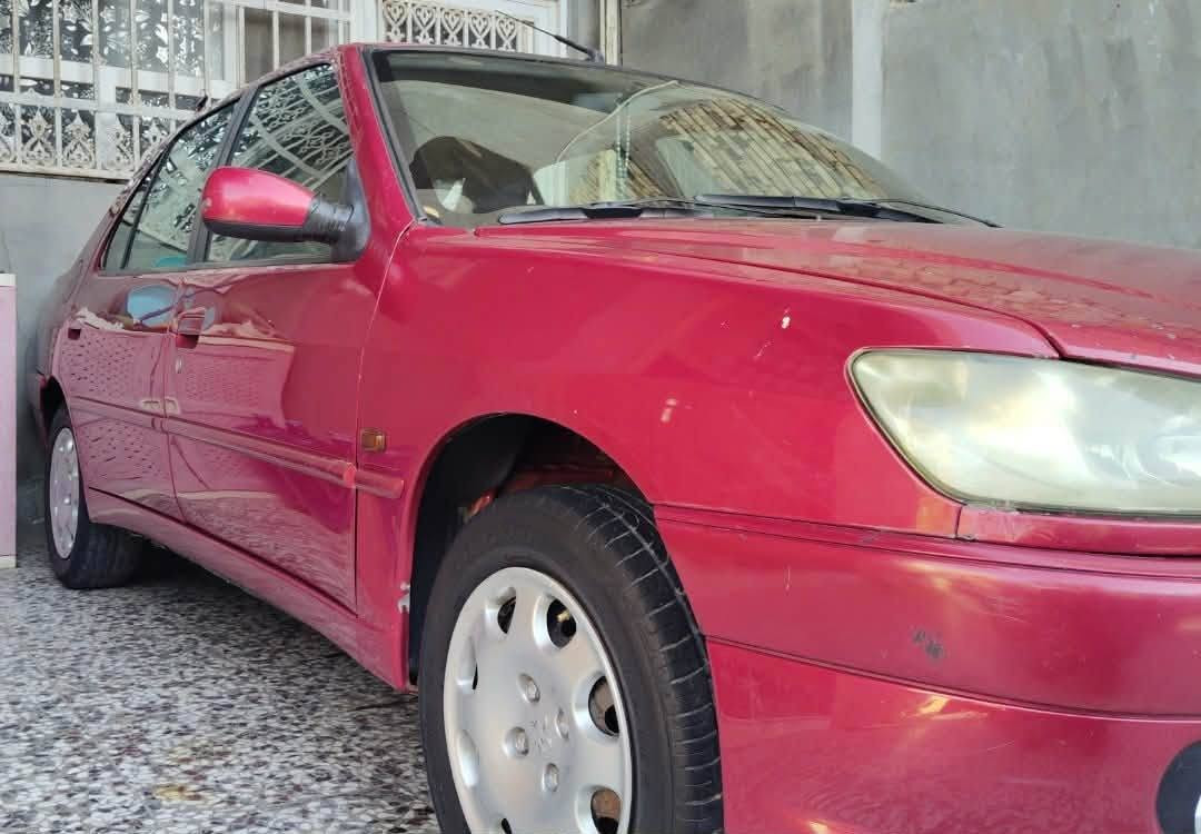 السلام عليكم عندي بيجو للبيع 306 معروضه للبيع مكان السياره حله  رقمها بغداد بيها قطع صبغ ابيع حزام كهربائيات شغاله تبريد شغال كير ومحرك مكفولات سياره مال جناي السعر 43 وبيها مجال بسيط الاتصال ***********
