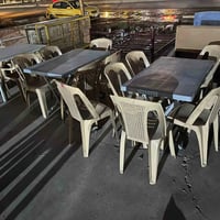 طاولات طعام • ١١ ميز خشب • كراسي بلاستك