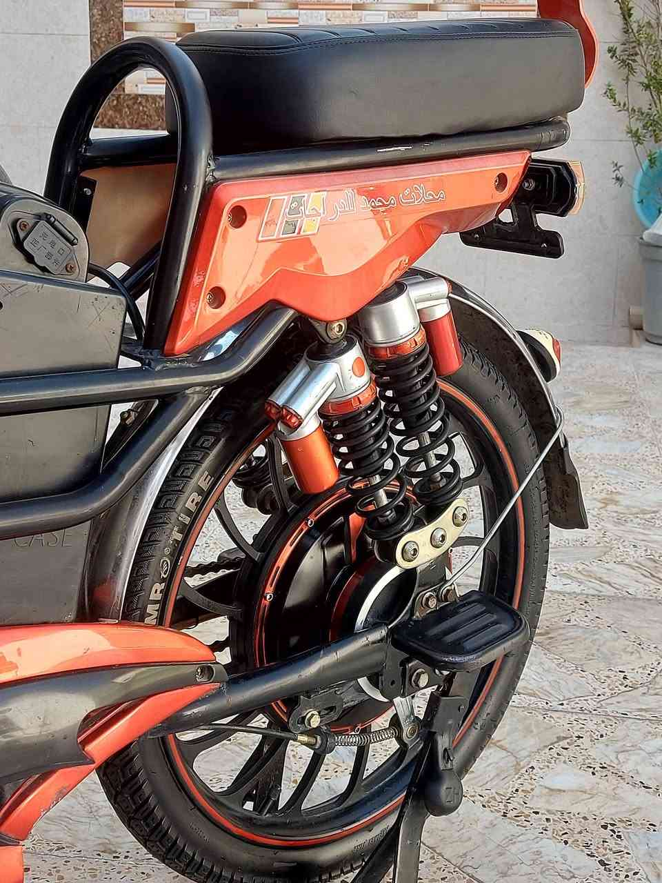 السلام عليكم. بايسكل حجم 20.نضيف جدا فول مواصفات خمس بطاريات.السعر 385 الف بايسكل جديد. ***********.شراي خابر او خاص
