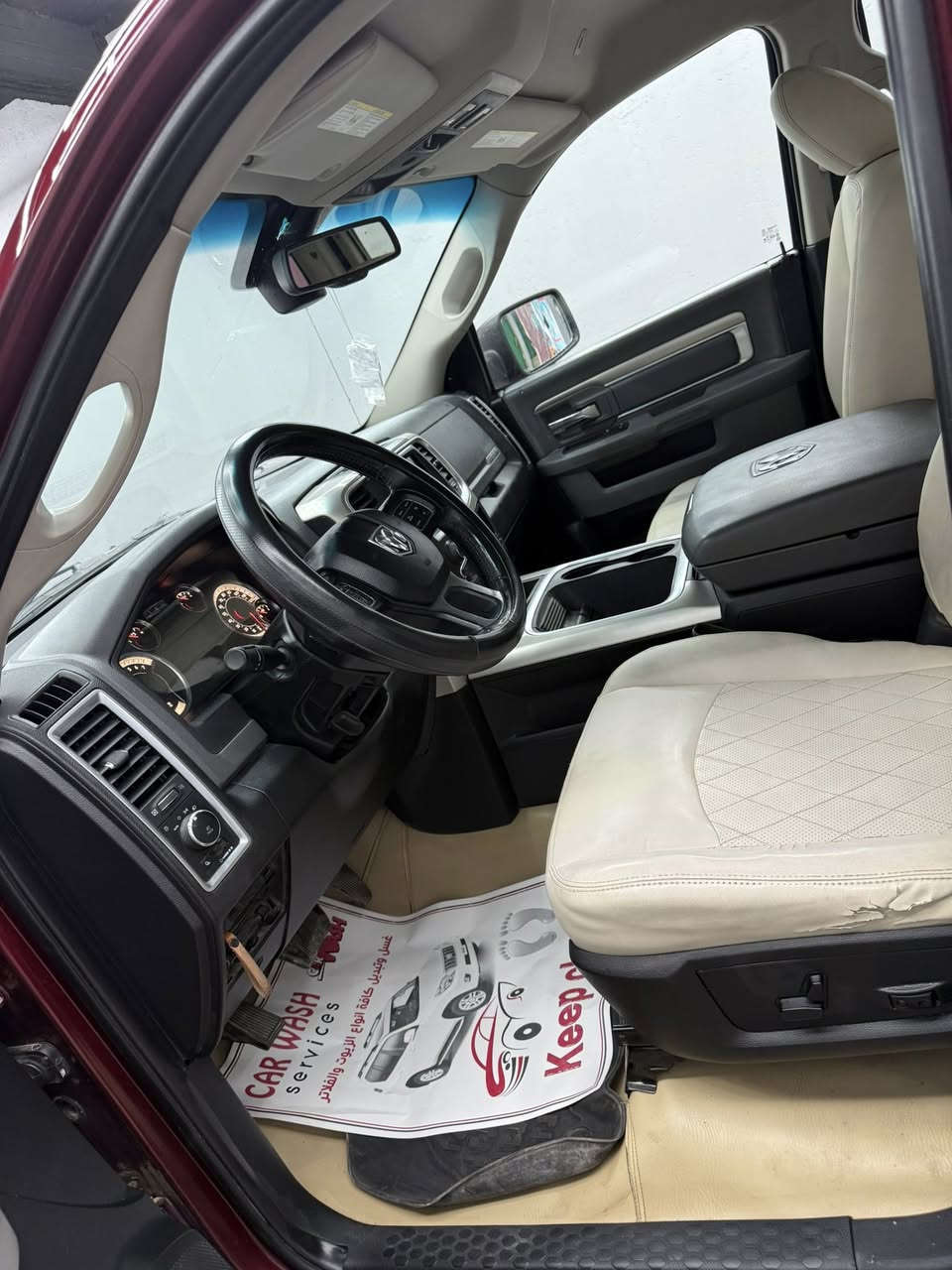 السلام عليكم
دودج رام كلاسك موديل 2018
محرك هيمي 5.7 
فئة LONE STAR
بدي طويل
السيارة وارد امريكي وصور الحادث مرفقة 
السيارة ماشية 260 الف كم
مكان السيارة السماوة
السعر 170$
للاستفسار ***********
