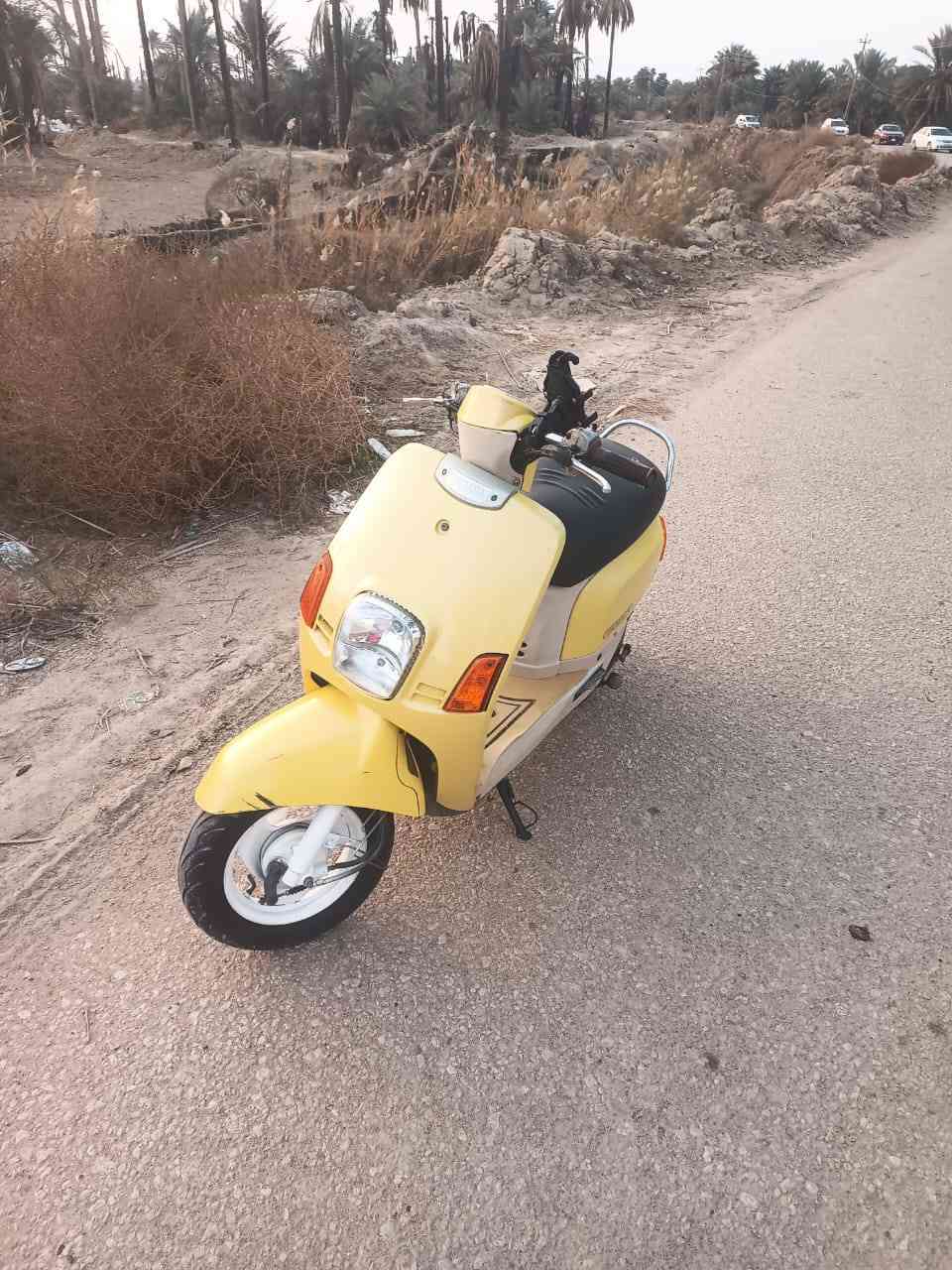 السلام عليكم 
ماكس بوليس للبيع مديل2009
كابريتر دراجه صالها 3اشهر من طالعه من وكيل 
ترايك وين متريد محركها مكفول 
ماشيه43983 دراجه كلها ختم واحد 
ماخذها ب مليون وميتين 
اريدها ب مليون وبيها مجال
مكاني نجف كوفه للأستفسار واتساب 
***********
