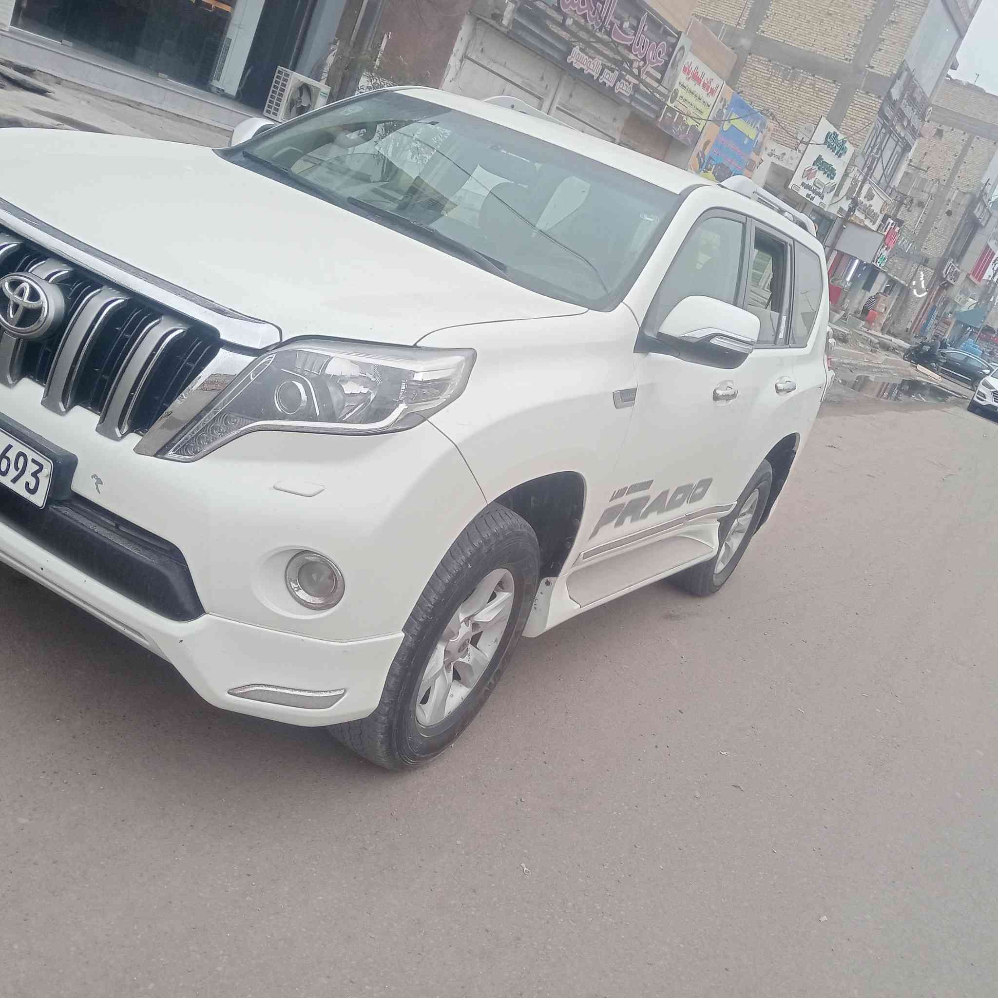 السلام عليكم برادو موديل 13 محرك 4 مكفوله عل صبغ شبر بالجاملق الخلفي رقم ربيل بسمي السياره بكاني بغداد السعر 235 وبيها مجال قليل ممتواجد عل فيس رقمي هذا ‏‪0775 558 7950‬‏
