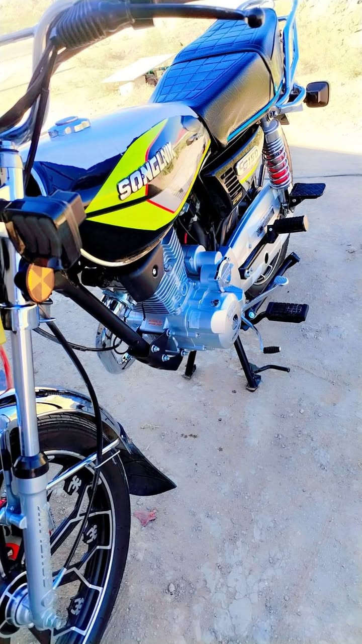 يا الله سلام عليكم دراجه للبيع سيفانه موديل 25   اوراق كامله سونك الاصلي دراجه بعده جديده سلف  كهربائيات كله شغاله  بعده  انضف من الصوره اصبانه ما ممدوده عليه السعر 750 وبيه مجال اتصل وبيك خير وتدلل ***********
