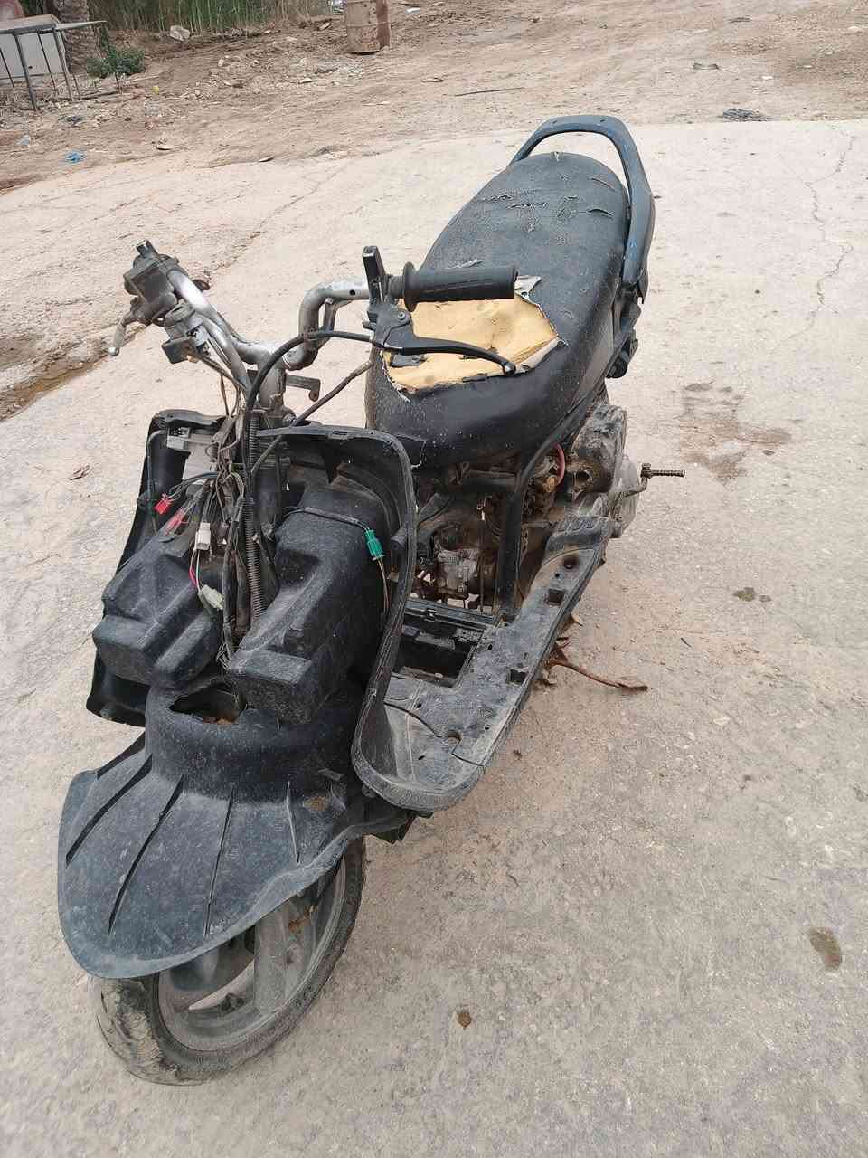 دولفين للبيع مستعجل عله بيعتهه مكينه نضيفه
مال شغل ماتوكف بيك تعال شغل وطلع 
قفل 250
***********
