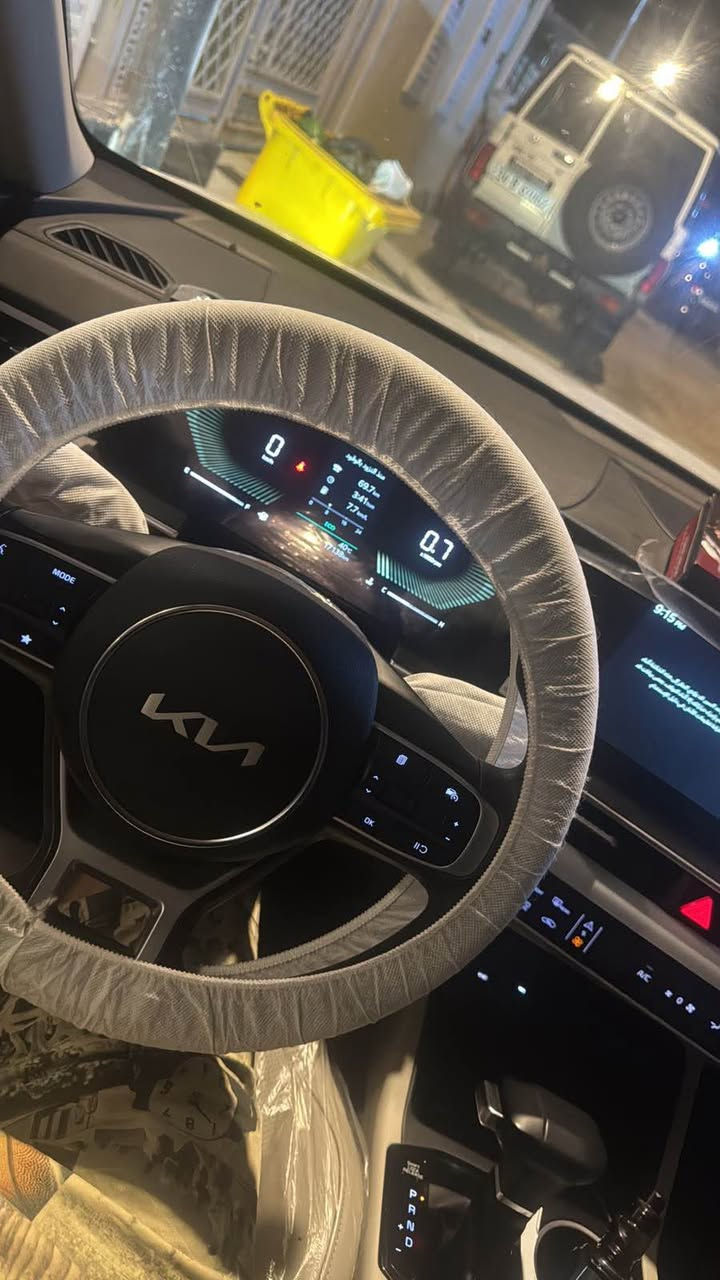 خليجيه كفاله  بيهه  على كد  اصبغ تكحيل باب  مابين ابد اله فحص خلفي فول ماعده بنورامة مكينة 2.5 السيارة رقم أربيل تريد تحويل تريد وكالة السيارة ماشية 21الف دواخل اوف وايت السعر 220 وبيه مجال قليل اتصال 📞  ***********مكان البصرة ملاحضه أنا مكلف بنشر Singapore
