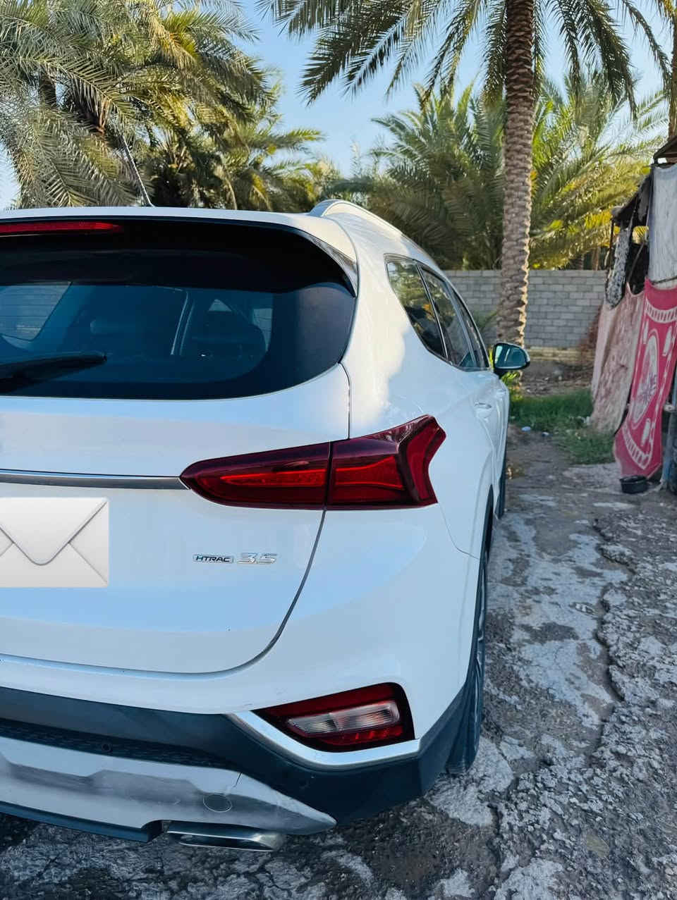 السلام عليكم 

هيونداي سنتافي  خليجي 2019 شكل ال20

رقم بغداد دولي انكليزي بآسمي شخصيآ

تحويل مباشر وين ميعجبك 

السياره مكفوله كفاله عامه مال جناي 

بيها بارد بسيط عكس السايق (باب الصدر) 

7 مقاعد 

المقاعد الاخيره مامستخدمه ع وضع الشركه 

ال سبير منازل ع وضع الشركه 

كشنات جلد تدفئه تبريد شخط مابيهن 

داخل لونين 

بصمات بيبان تقفل. جنطه كهرباء 

بصمة تشغيل. مع بصمات عدد 2

السياره فول الفول 

نظيفه كلش نظافه 100%

السياره ماشيه 77 الف. 

بانزين محسن فقط 

تبريد 3 قطع 

محرك 3.5   6 سلندر. گير 8 نمره 

السياره 4 ويل
 
حداديه ع وضع الشركه وجديده فول 

كهربائيات كلها شغاله مابيها اي نقص 

بردات بلادي مال شركه

كامره خلفيه حساسات خلفي وامامي وجانبي

السعر 193$ وقابل للتفاوض 

***********
***********
