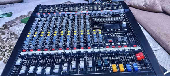 سلام عليكم  خدام الحسين 
سماعات ايفي sx500 
جهاز داينكور 1000الاخرس 
باور ياماهو  7000 الامتياز 
مع لاقطات جاسكو 2000 ستيل 
ومايك 2600 و مع رافع فولتيه  
وزوج وايرات عدد 2اكزلري وبعد هم اكو شكم شغله 
رايدهن بيعه وحده ماابيع حاجه وحده كلهن اريد بيعهن بيعه وحده الغراض نظيفات  تجي تفحص وتقتنع وتشوف نضافتهن وبراحتك بعد  مكاني كربلاء المقدسة ‪0783 218 2311‬‏ رقمي
السعر. خاص
