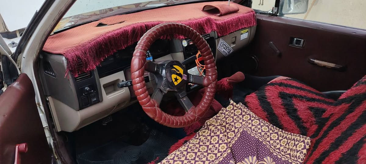 نيسان 93 بدون صبغ بدون خياس بور ستيرن تبريد.  للمراوس فقط ابدبل قمارة***********
