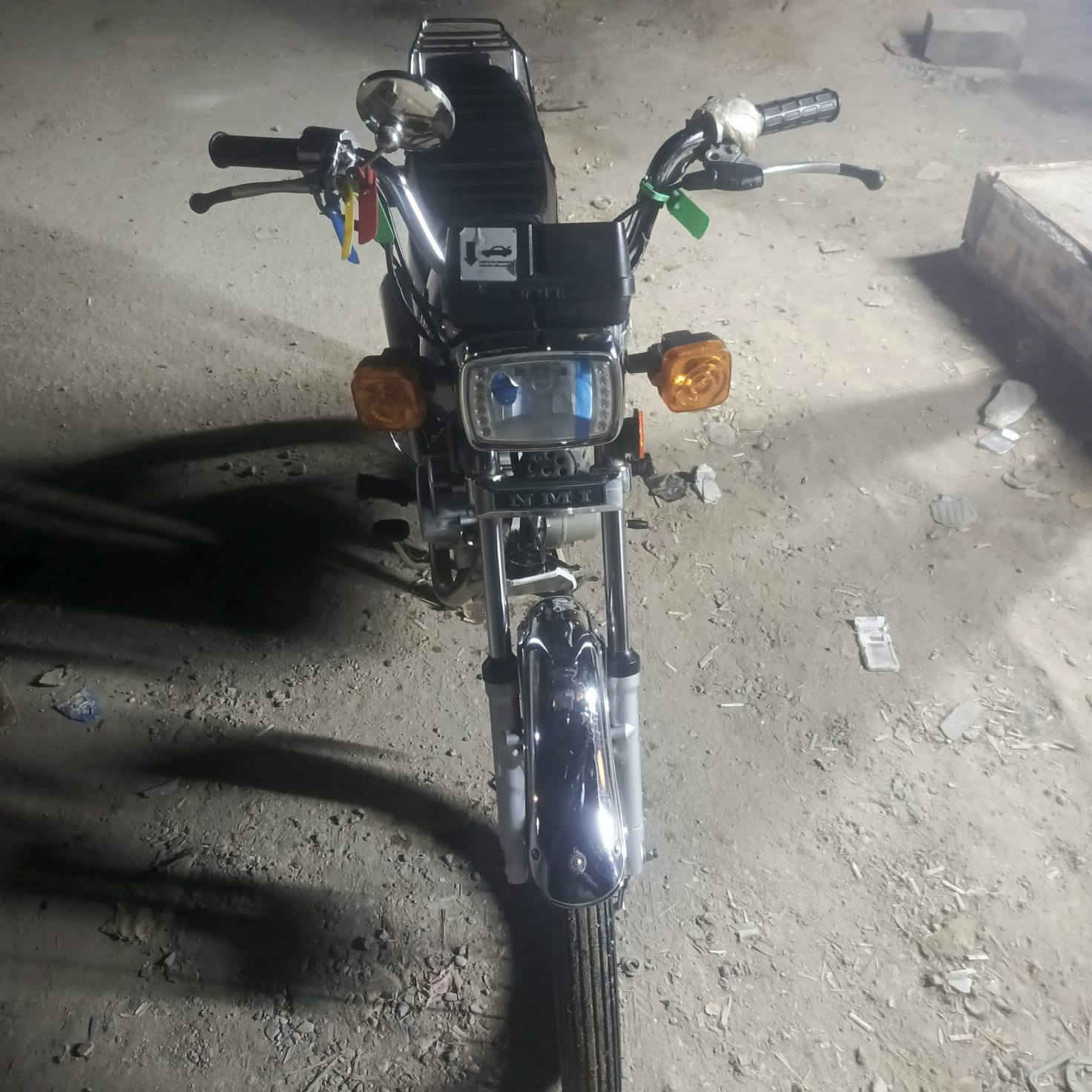 درجه أربع كير نامه اصلي اروق اصولي وكيل نوار السعر 950وبيه مجال بصيط الدراجه شوفت عينك فول نضافه ***********
