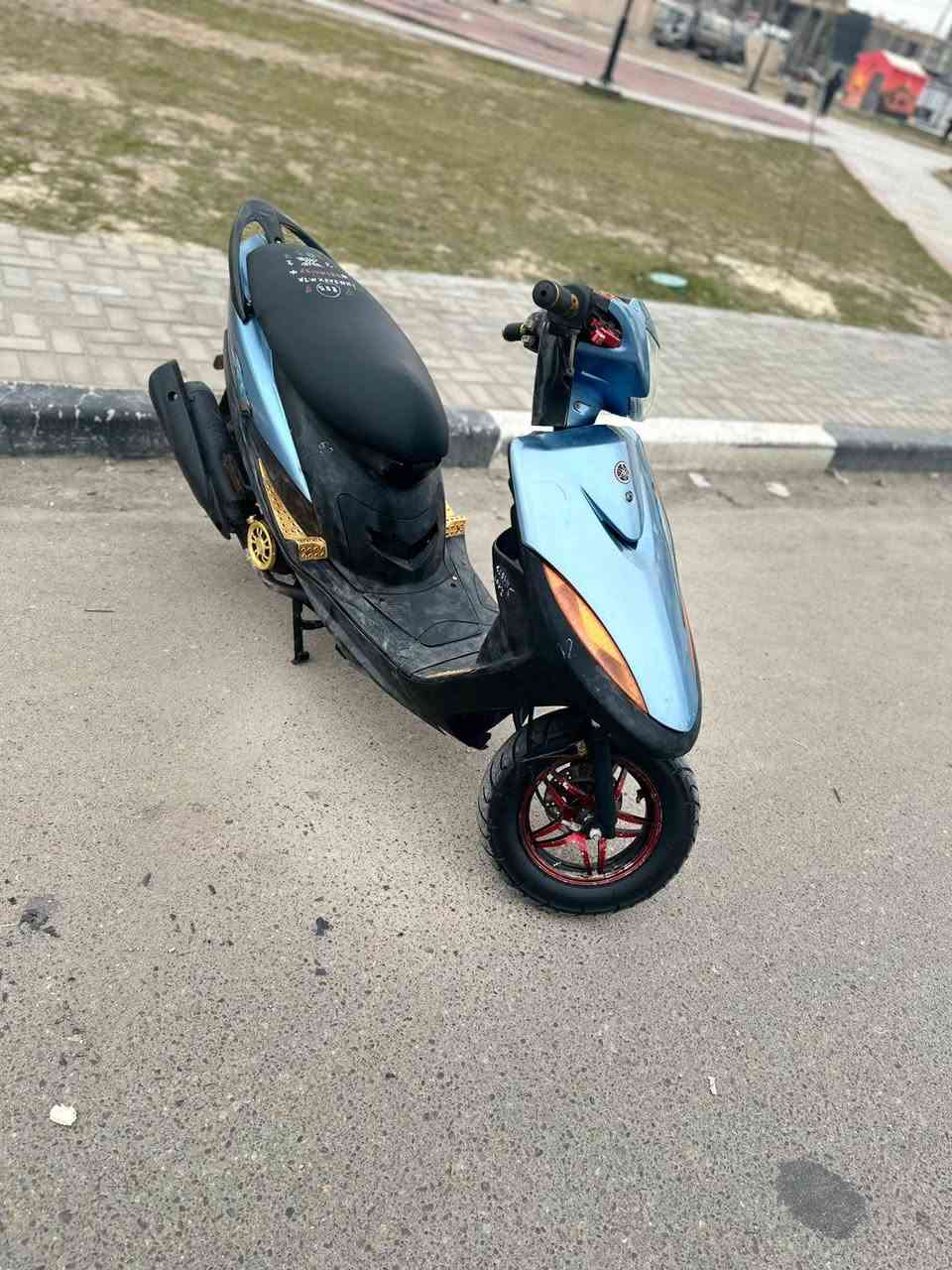 السلام عليكم ماكس عدله ياباني جديده ما مفتوحه سلف هندر شاير لايت عالي ناصي سكنات  كهربائيات كلها شغاله اي نقص ماكو بوشه49بلاد مامفتوحه شلعه ومشي ونعومه كفراتها بلاد دراجه جديده سعر 625 وبيها مجال الاستفسار *********** أو متواجد وتساب مكاني بصره حي شرطه
