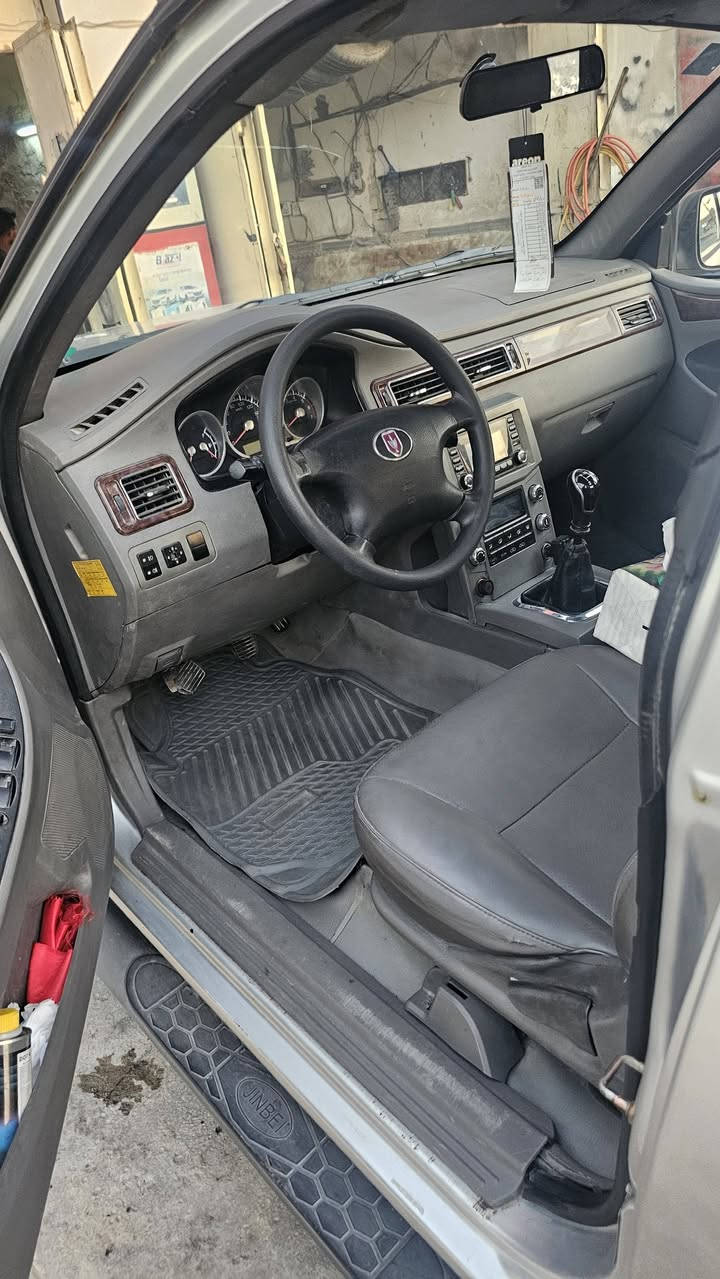 السلام عليكم جبني ٢٠١٥ مابيه صبغ بيه جراد بالبنيد والقماره مابيه خياسات رقم بغداد  الماني بأسمي السياره السعر ٧٢  مكاني بغداد ***********
