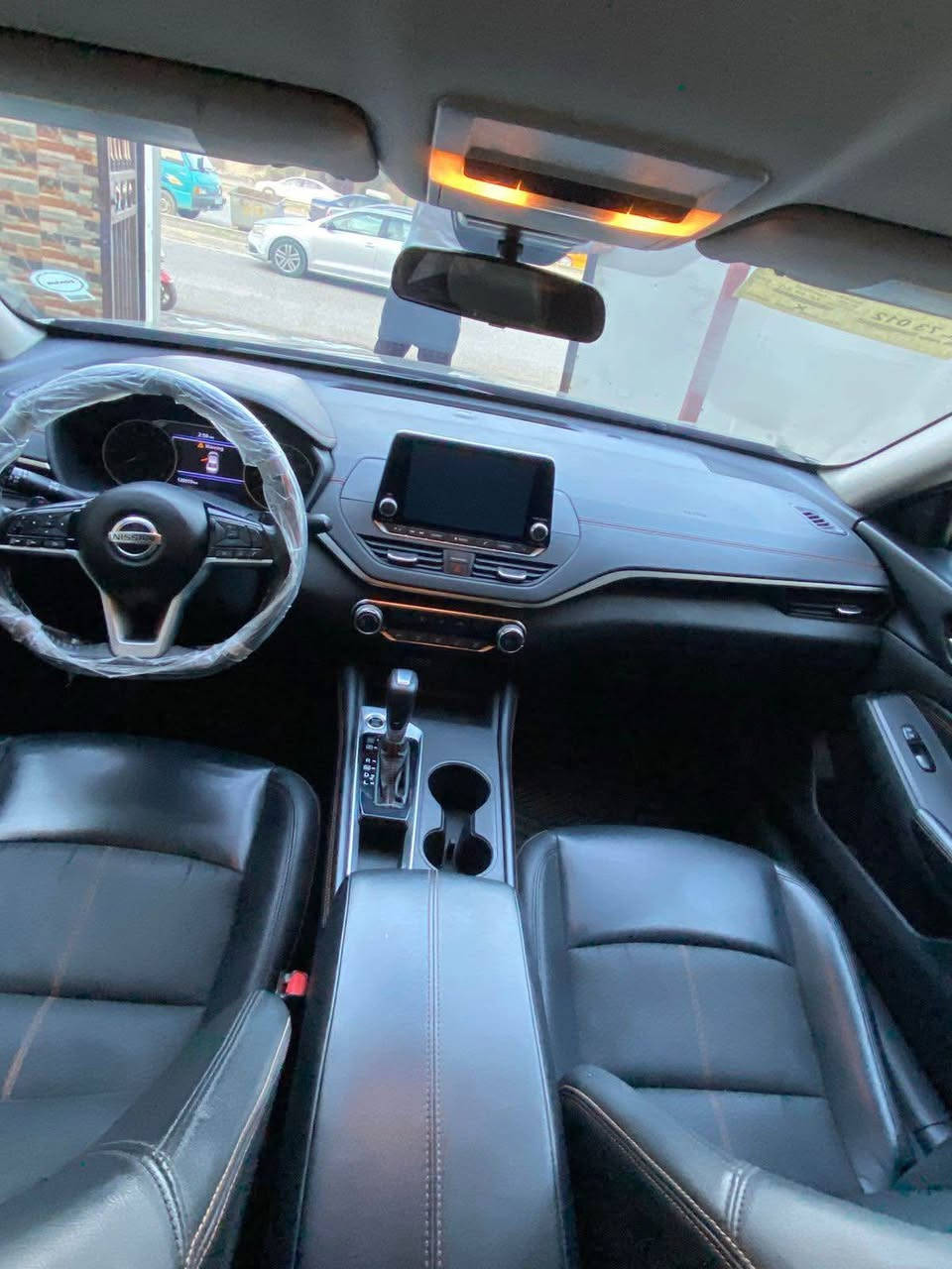 سلام عليكم 

نيسان التيما 2021 

مواصفات / SR 

السعر / 150 وبي مجال 

الضرر / الباب الخلفي مبدل بلادي وشبر تعديل بارد بل جامرلغ الامامي وبل جامرلغ الخلفي 

سيارة بدون حالوب شرط 

كير ومكينه شرط مامفتوح 

عداد السير / 78 الف 

رقم وسنويه كامل جديد 

رقم صاحب السيارة / *********** كركوك, العراق
