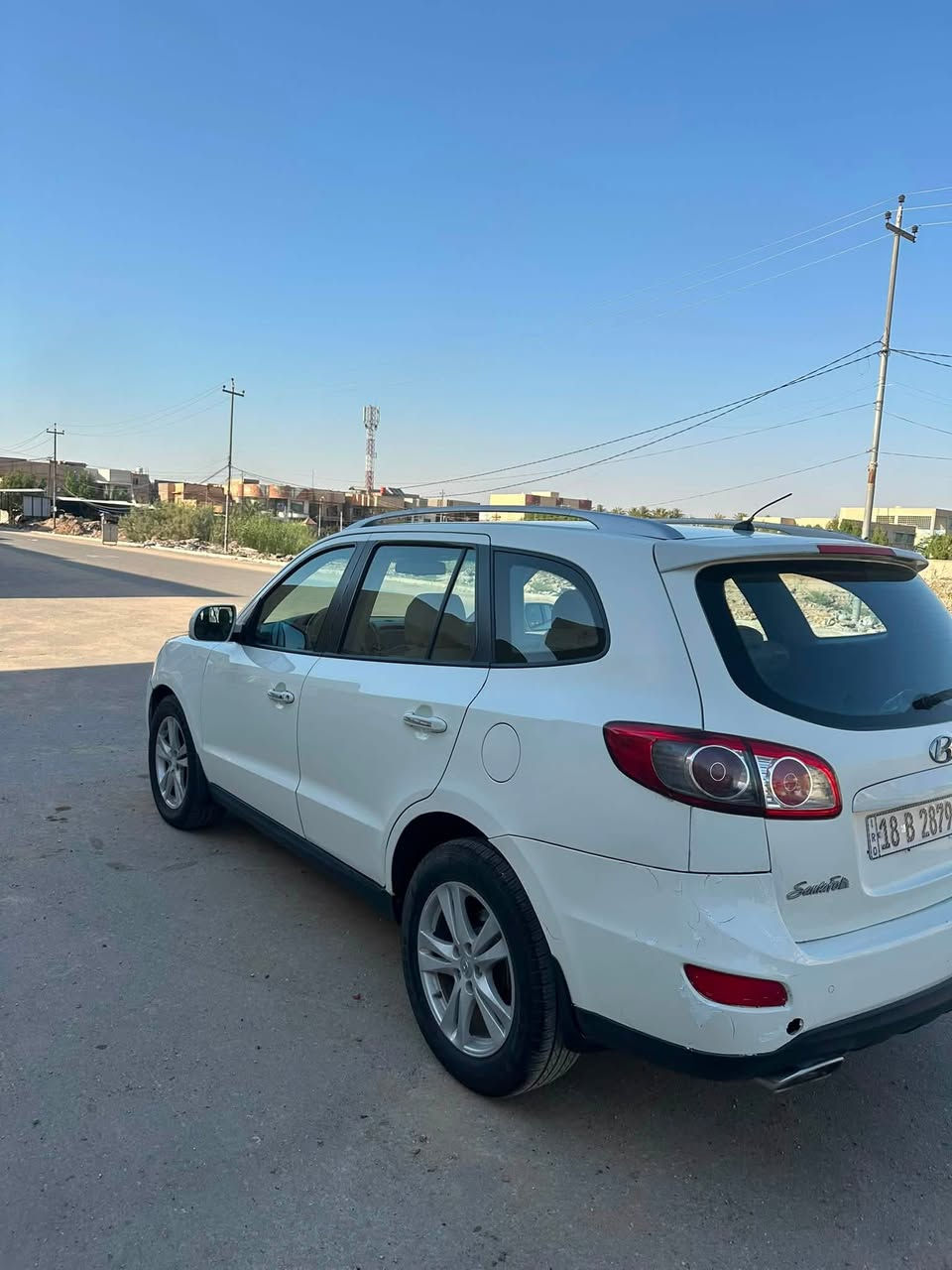 السلام عليكم
سنتافي 2010 خليجي للبيع 
فول مواصفات 1/1 
رقم بابل دولي باسمي 
حجم المحرك 3500 v6
بصمه 
فتحة سقف 
3قطع تبريد 
مري شفط 
اشاير بالمري 
كشن كهرباء 
داخل بيجي صاج 
كشنات جدد 7 راكب 
4ويل 
ثلاجه بالجكمجه 
تخم تاير جديد 
مكينه +كير مكفول من التنقيص والتبخير  
صبغ اثر طخات بدون حادث مع تبديل باب السائق والجاملغ اصليات  السونار بالمنشور 
السعر118$ وبيها مجال
مكاني بابل / حله
هـ/***********
