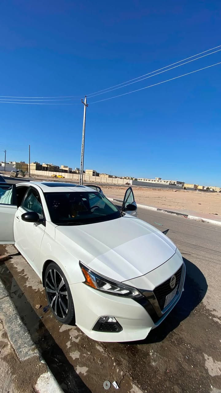 نيسان التيما ٢٠٢١ 

السياره وارد امريكي حادث خلفي 

الباقي كفاله مهتم ملتزم بدهن المكينه الاصلي ودهن الكير ايضا ملتزم بتبديله واني المستوردها 
مكينه 2️⃣ توربو تعادل 6 سلندر 248 حصان 

كلشي بيها جاهز 
ماشية ٨٠ مايل 
السياره معوقين كربلاء تخلص ٢٠٢٨ تداور باسم المشتري والي باسمه خوش ناس 
سعرها ١٤٢ مع المجال 
مكاني كربلاء ورقمها كربلاء 
*********** 
متوفر وتساب واتصال وفيسبوك

