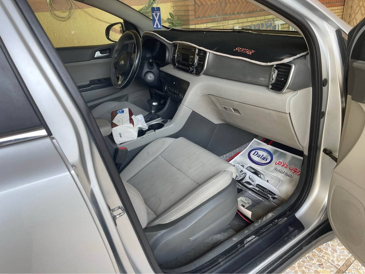 خليجي مكينه حجم ٢٠٠٠ بدون صبغ السونار مرفق مع المنشور  الرقم الانكليزي الجديد سياره جاهزه  مكان السياره ميسان قطاع ١٥ شعبان الاتصال على الرقم *********** عمارة, ميسان
