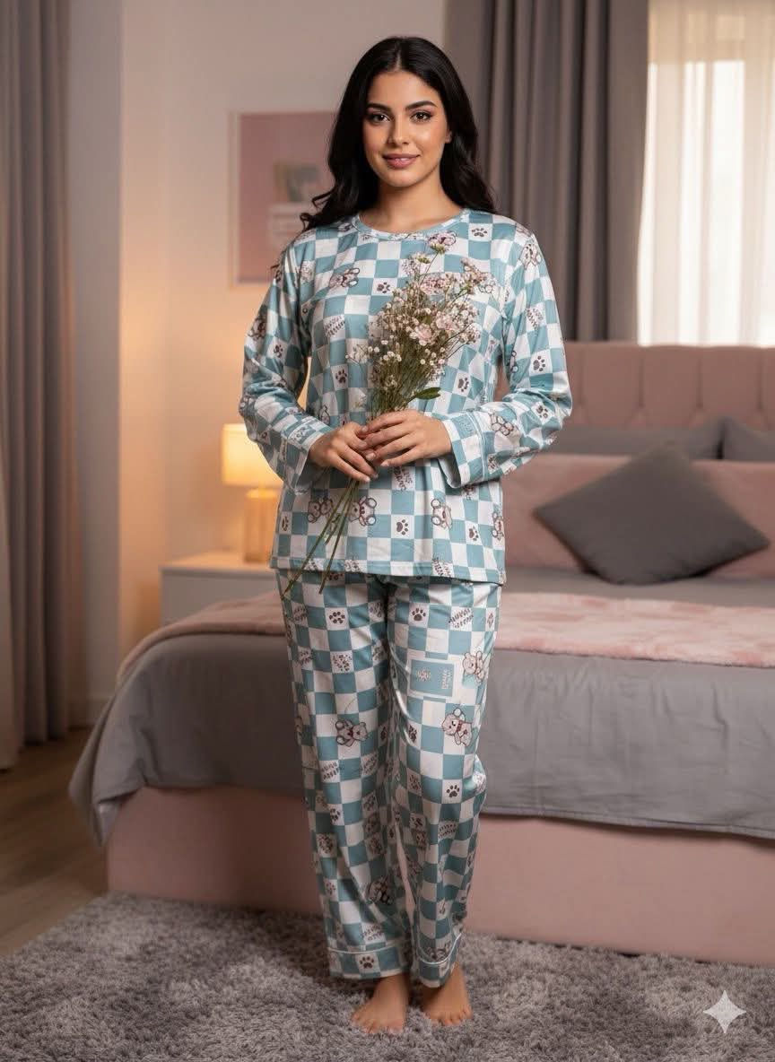 تراك نسائي قطني مع نسبة ليكرا كلش ناعم ومريح 
حتى تكدرين تلبسية وتنامين على النعومة اللي بيه ومناسب لهيج جو يخبل 
للحجز هنا راسليني خاص او واتساب ***********
