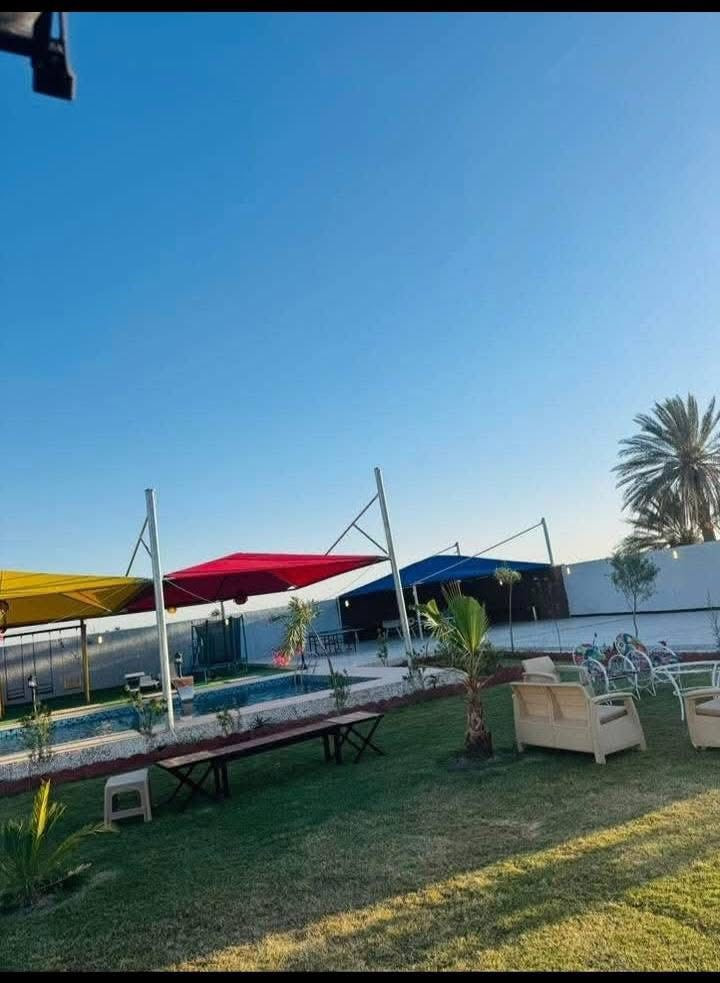 سلام عليكم عندي مزرعة جاهز لبيع مساحة دونم وربع العنوان بغداد ابو غريب السميلات التواصل وتساب ***********
