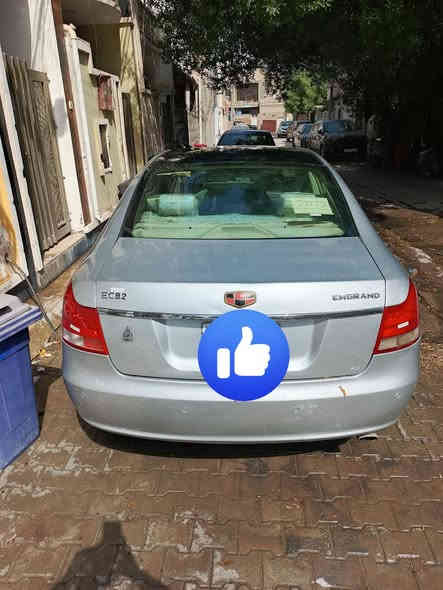 السلام عليكم من رخصه الادمن
سياره ام كراند 
1
مصبوغة عام جماليه
2
كير مكينه بحاله جيده
3
السياره حلوه 
السعر 60 وبيها مجال حك الجيه 
رقم بغداد خصوصي 
رقم الهاتف ***********
