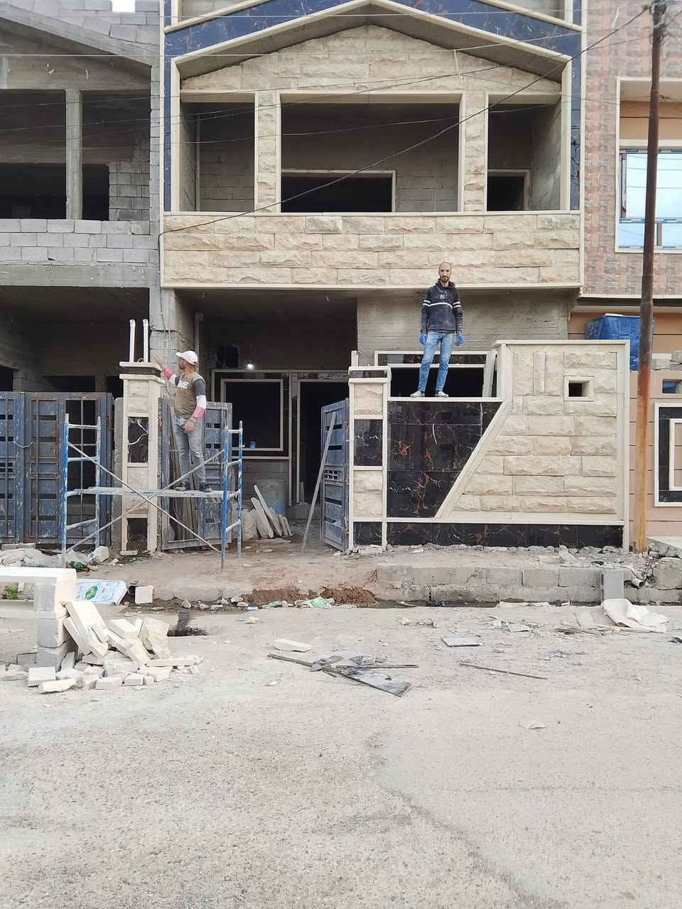 سلام عليكم اسطه كاشي وسيراميك وحلان كوبنات مرمر شرط شغل درجه اوله واسعار معقوله  متفرغ للتواصل على الارقام 
***********
***********
