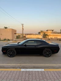 جالنجر sxt 2023 وارد أمريكي  قطعتين تبريد منظومة زنون  ماشية 37 m  الس...