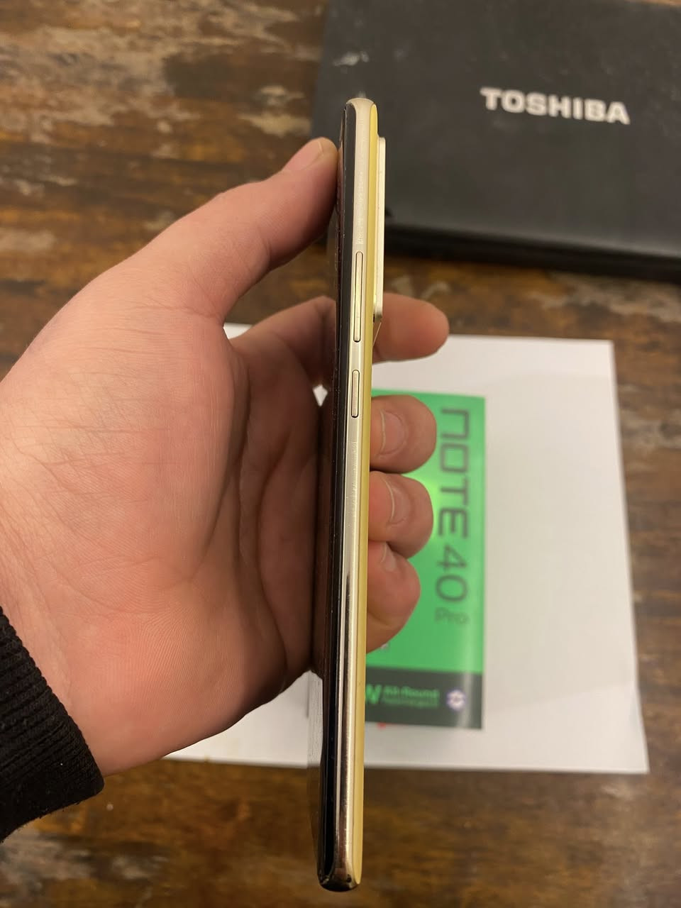 انفنكس not 40 pro ذاكرة 256
رام 24 ببجي 90 فريم ثابت سماعات ستيريو دبل من JBL

شاشة  منحنية

جهاز نظيف اخو الجديد استعمال شهر فقط بالكرتون مع ملحقات كاملة وكفرات

للمراوس بايفون 11 بروماكس نظيف او 12 بروماكس


**إذا كنت صاحب هذا الإعلان وتريد حذفه لأي سبب، رجاءا أرسل رسالة إلى الدعم الفني**