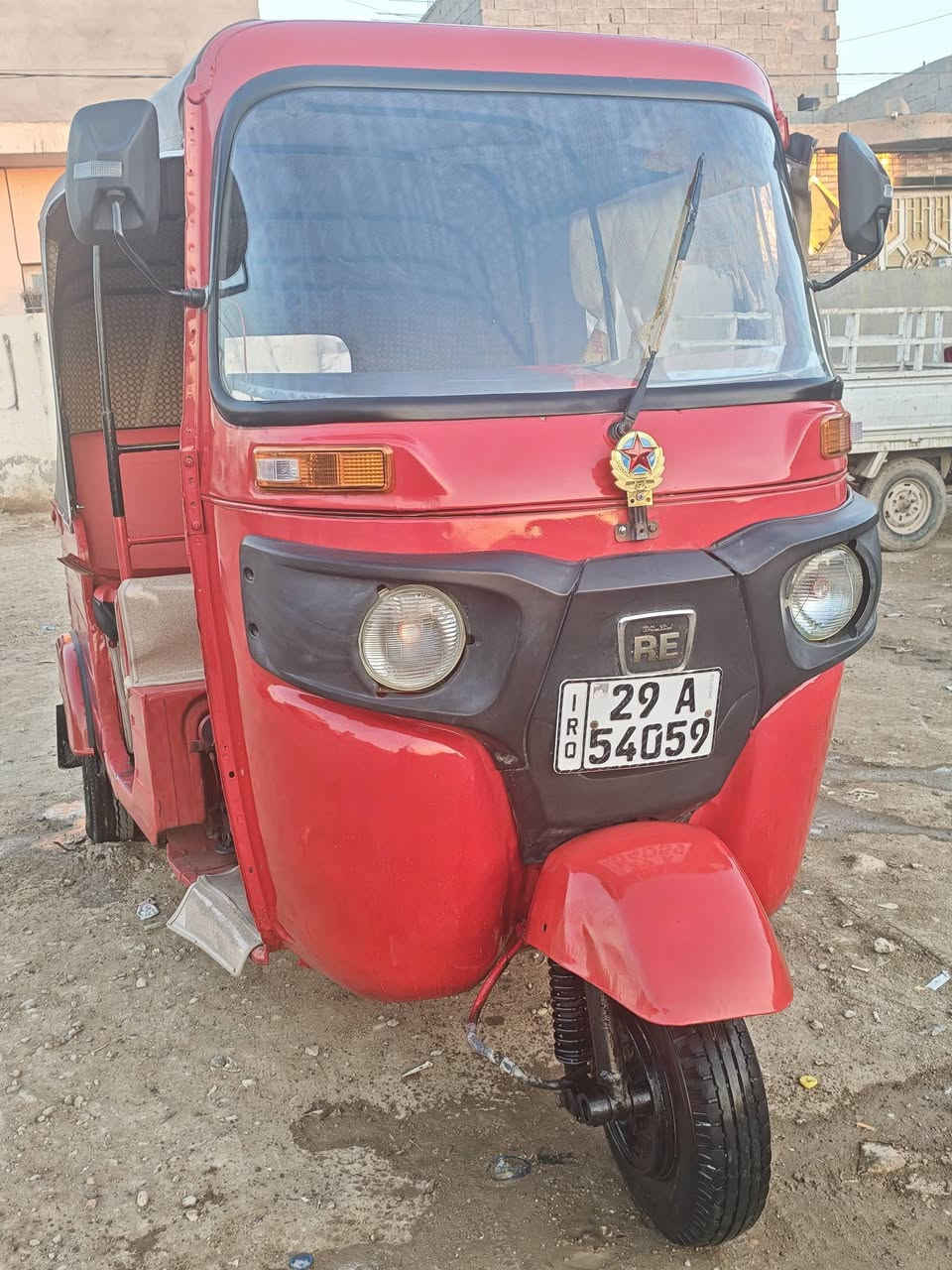 سلام عليكم تكتك موديل 18داخلة 19 مرقمة بسمي مصبوغة عام لجمالية تخم تاير تخم دبلات لوي جدد كهربائيات كلهة شغالة
دوشمة وكاعيات جدد تكتك كل نقص مابيهة السعر 4800 وبيه مجال قليل عنواني واسط العزيزية ما متواجد فيس رقم تليفون ***********
