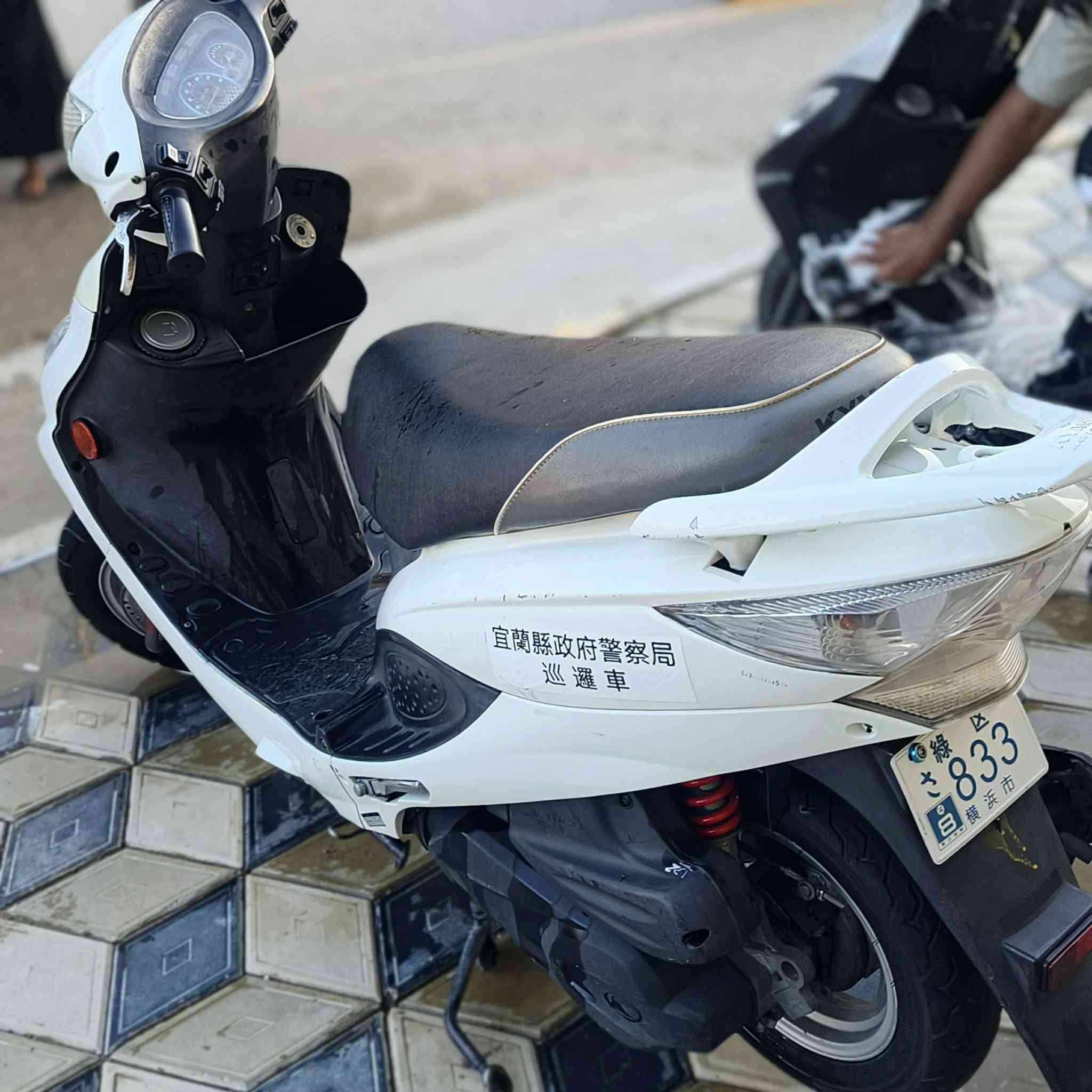سلام عليكم دراجه كامكو موديل 16 دراجه مكفوله كفاله عامه من كلشي مكينه150 بوليس دراجه شخط ما بيه ما مفتوحه ابد دراجه ما بيه نقص نقصه بس سايق بك كرستال طلاعات مكان رفاعي سعر خاص راسني وبيك خير وتدلل


**إذا كنت صاحب هذا الإعلان وتريد حذفه لأي سبب، رجاءا أرسل رسالة إلى الدعم الفني**