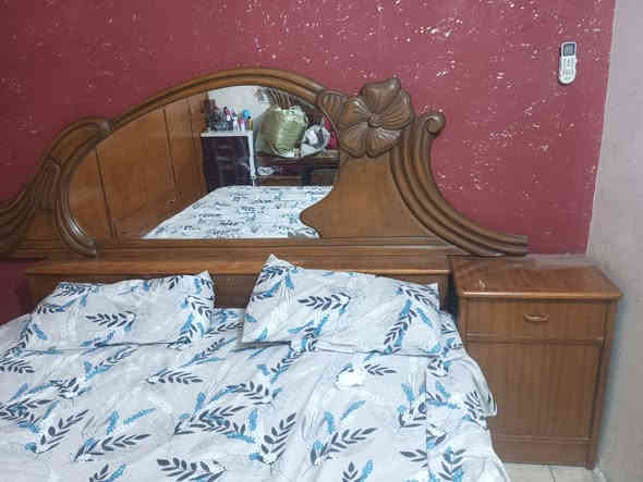 غرفة نوم صاج داخل وخارج نظيفة توصا مو سوكي كنتور ست بوب وملحق كاملة مع سرير فندقي للبيع مكاني بغداد الجديدة تليفون ***********
