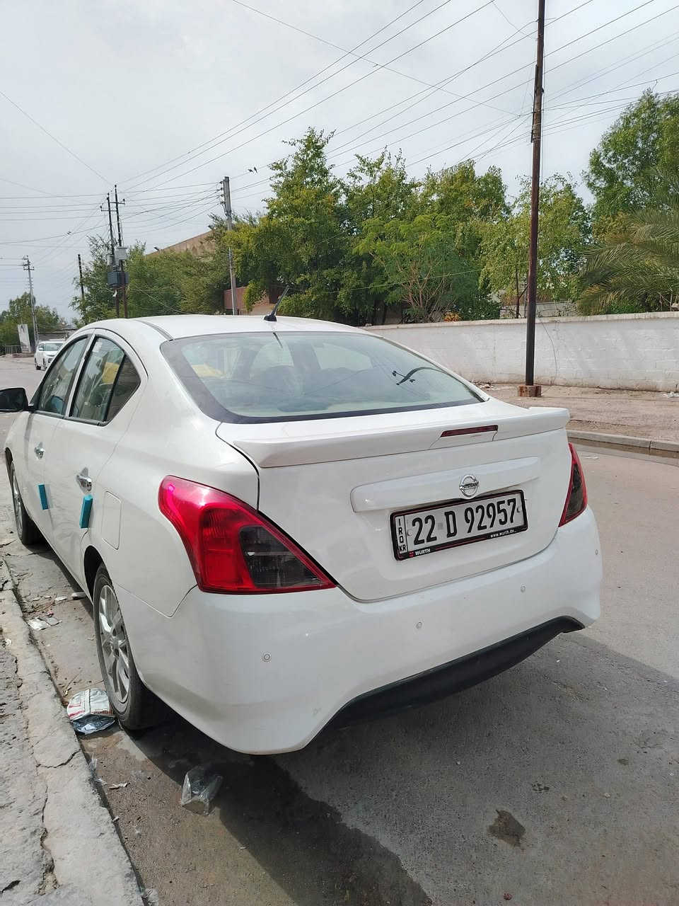 السلام عليكم سني موديل ٢٤ ماشيه ٤٩ السونار بالمنشور
مدوشمه جديده  + شاشه هم جديد +  باتري جديد
السياره موضحه بالصور وبسمنه تحويل ثاني يوم
*********** سعر ١٢٠ بيه مجال
