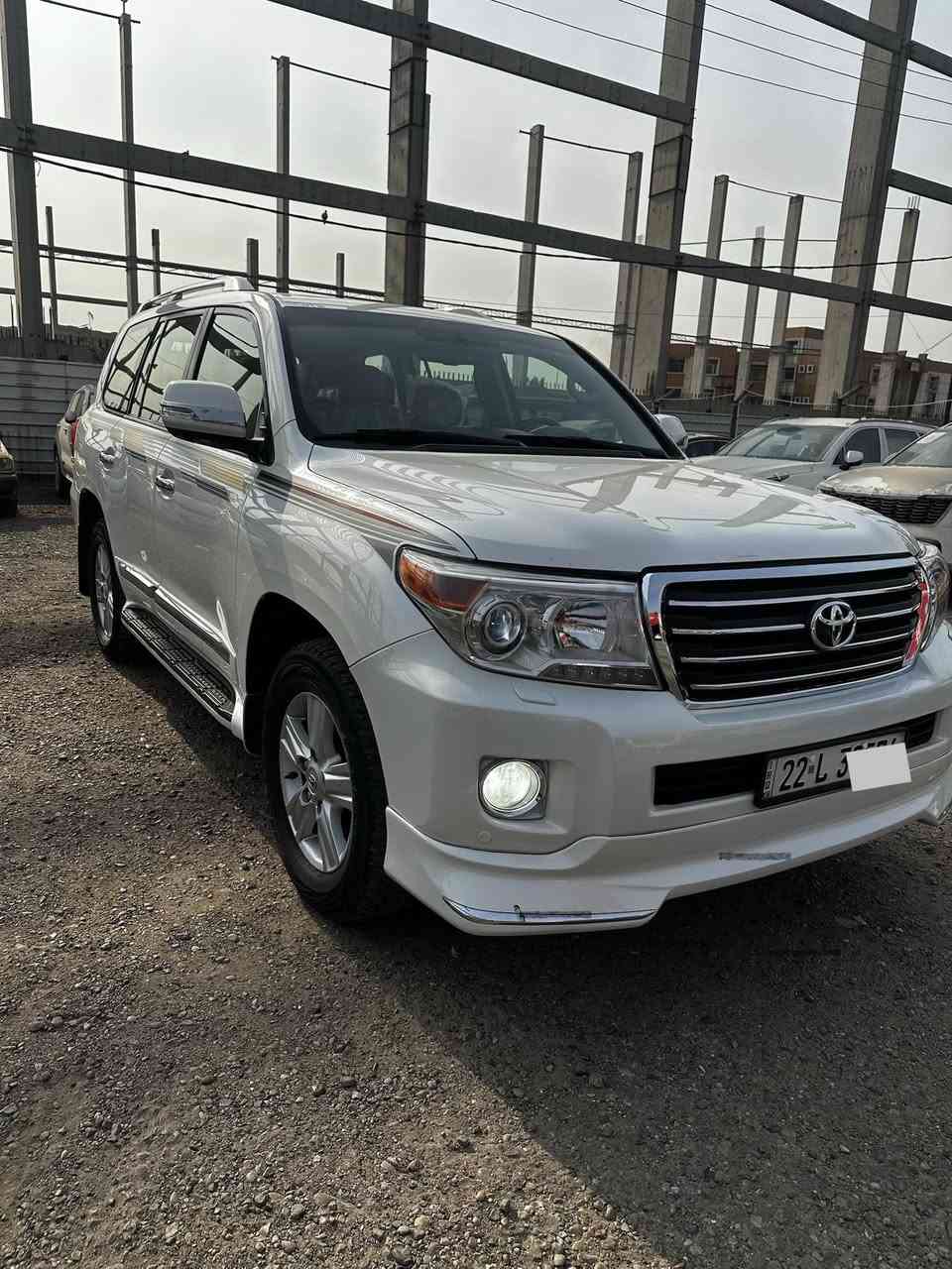 لاندكروز GXR 2014 بريم رقم اربيل
سنوية وهزة جديدة قبل ( السيارة باسمي ) 
مكفوله من الضربه  والصبغ فقط بالدعامية الامامية
 بيها بارد اصبعين بالچاملغ الامامي الايسر
طفايه بالصدر  وثلاجه
محرك ٦ سلندر
كير محرك  مكفولات
ماشيه ١74 الف حقيقي
كامره بلاديه
حساسات امامي خلفي
زراك لايت 
ترحيب 
غرفتها جديده جلد
تحكمات جهتين
مرايه ليزريه وسطيه
اناره محيطيه داخلية وخارجيه
علامه لاندكروز بالابواب
فرشات وعده وكتلوكات بلاديه مال شركه 
فتحه  بصمه 
صدر امامي خلفي جديد 
تخم تاير وباتري جديد 
تحويل ثاني يوم
السعر 380  ورقه 38000$ بيها مجال
مكان السيارة  بغداد ***********
