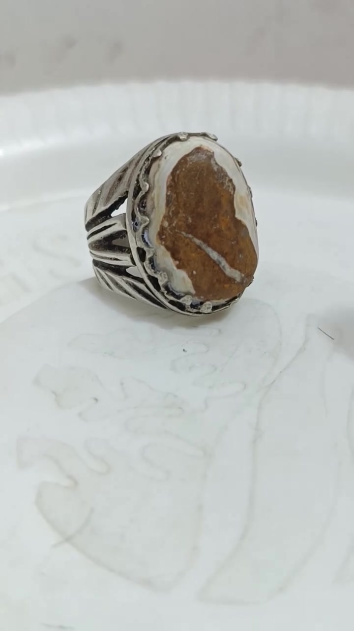 خاتم عطف بري ملاكط حفر الباطن مطعم بهبهاب رباني مصور تحفه فنيه ربانيه يوجد توصيل


**إذا كنت صاحب هذا الإعلان وتريد حذفه لأي سبب، رجاءا أرسل رسالة إلى الدعم الفني**