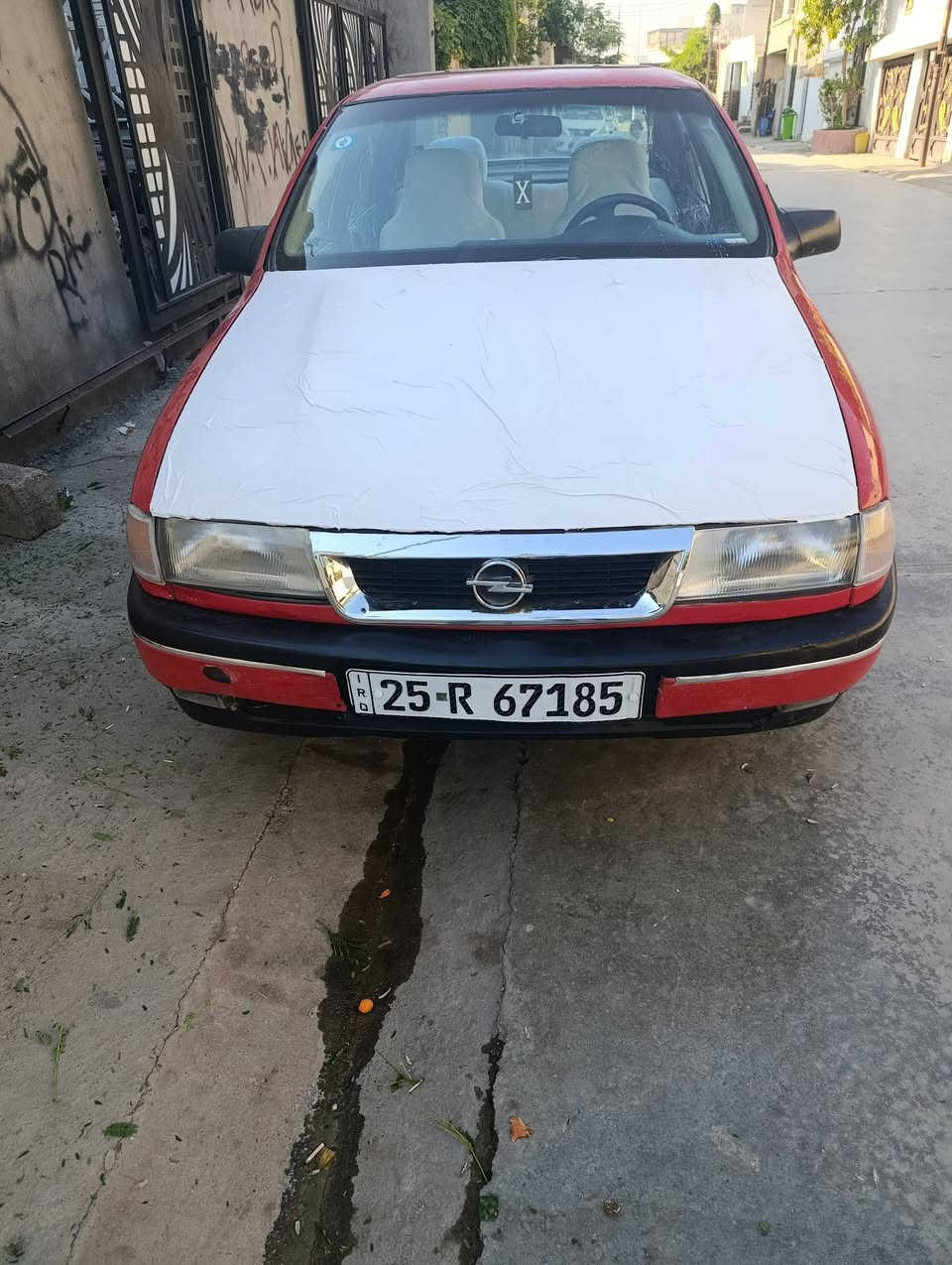 للبيع كركوك حي الخضراء موديل 90 ماكينه 16 سعر 35 ورقه بمجال شرط تحويل ***********
