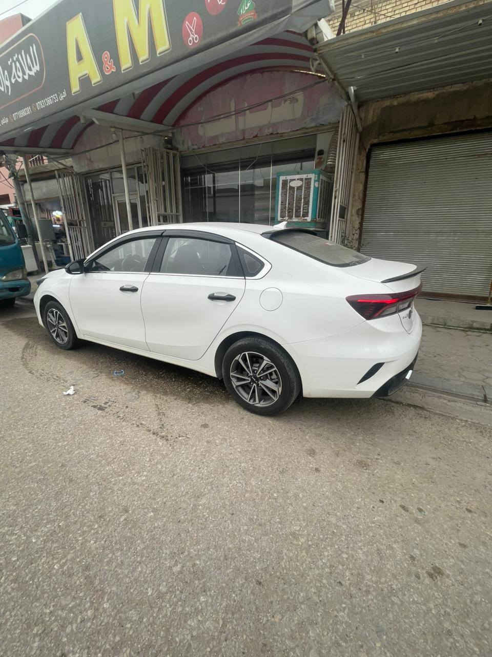 K3 تجميع الصين
موديل 24 كفاله ما عده مكانين  بارد قليل كلش بالدور جاملغ الخلفي الايمن والايسر  ماشيه 52 الف  وبيه بالعتبه شويه صبغ اثر دحجه بسيطه
السعر 140 وبيها مجال بسيط
*********** مكاني نجف
